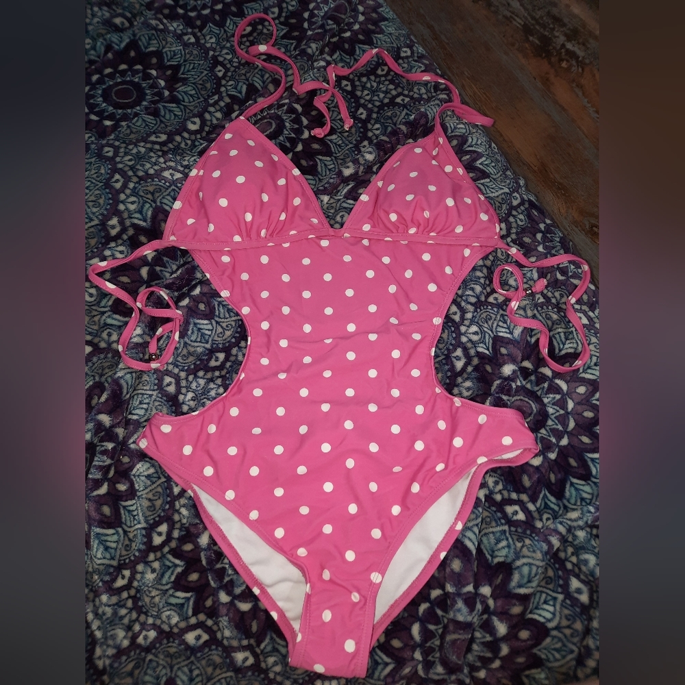 One peice bathing suit